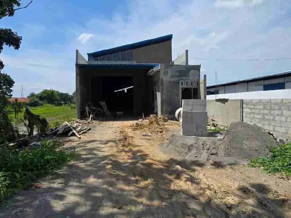 Gudang Zona Industri Lokasi Jalan Raya Wonosari Pakis, Klaten.