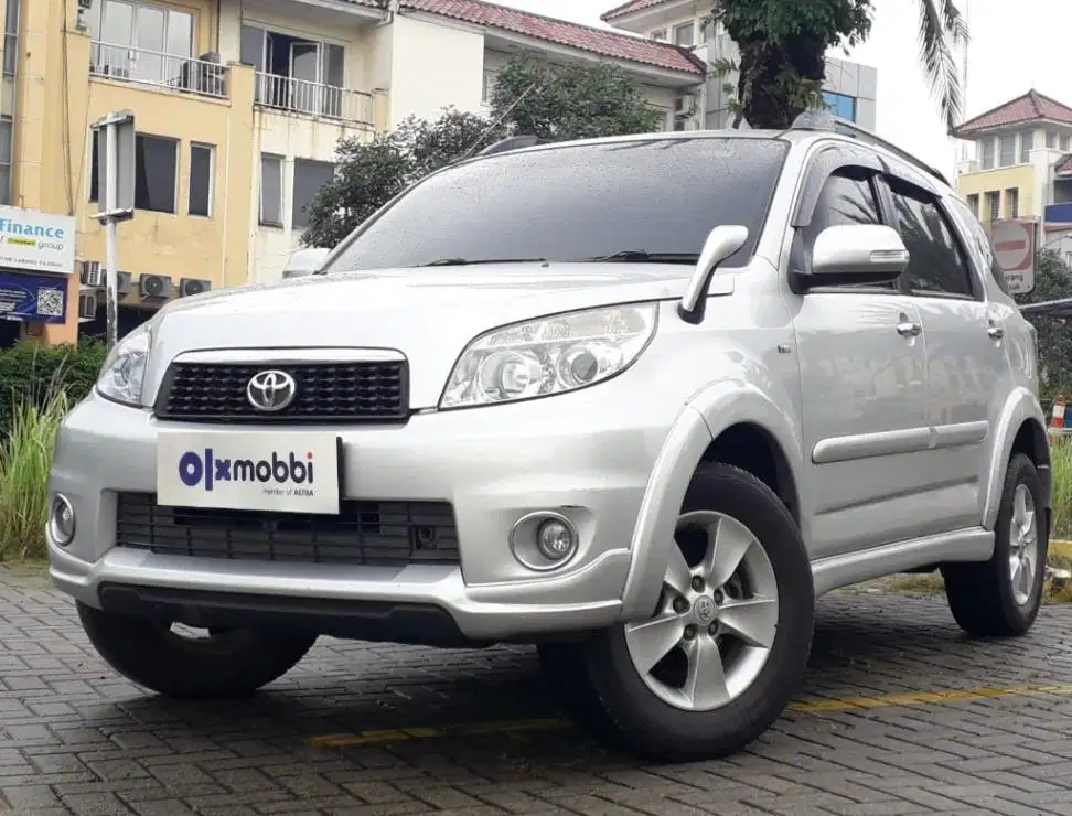 Garansi Mesin 1th Toyota Rush 1.5 G Bensin-AT Silver 2012