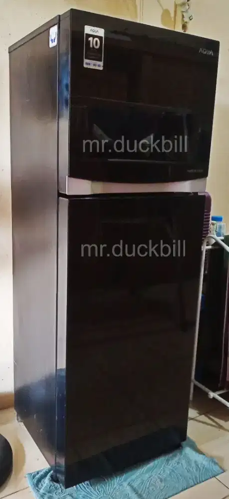 Kulkas Aqua 275 Inverter