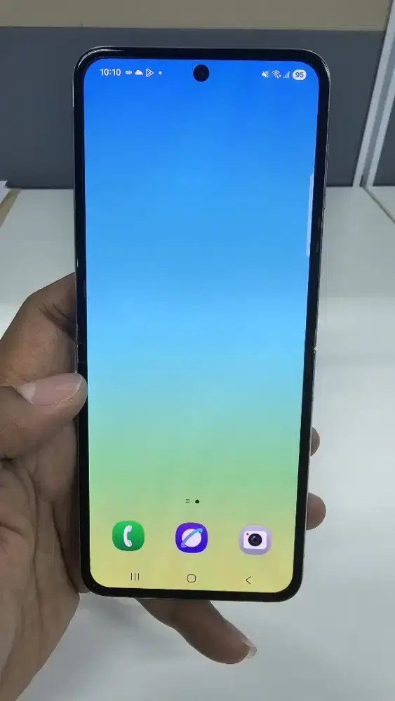 Samsung Galaxy Z Flip 5 5G RAM 8/512GB Ex SEIN Mulus Termurah