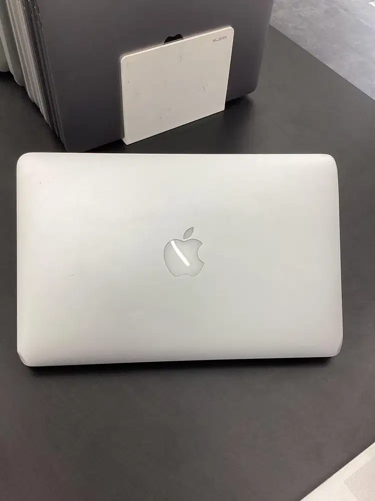 MACBOOK AIR 2015 RAM 4/128GB