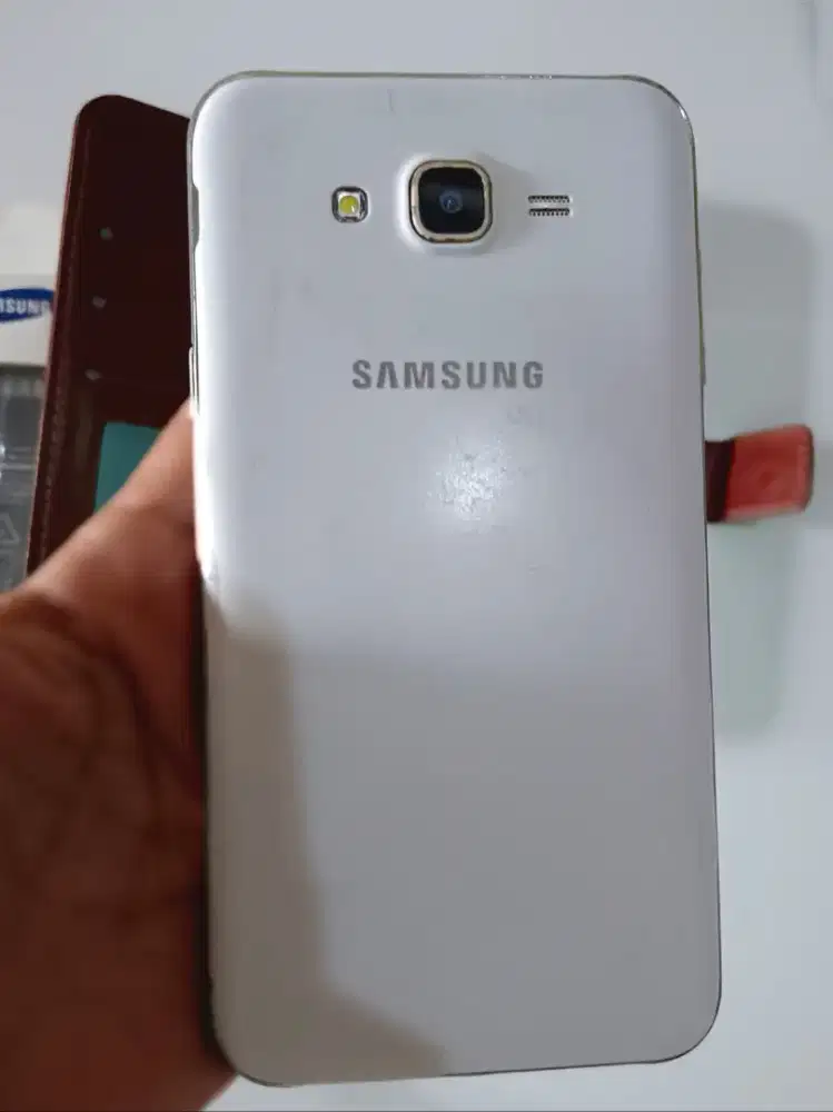 Samsung J7 ram 2/16 
Nominus LCD Ori