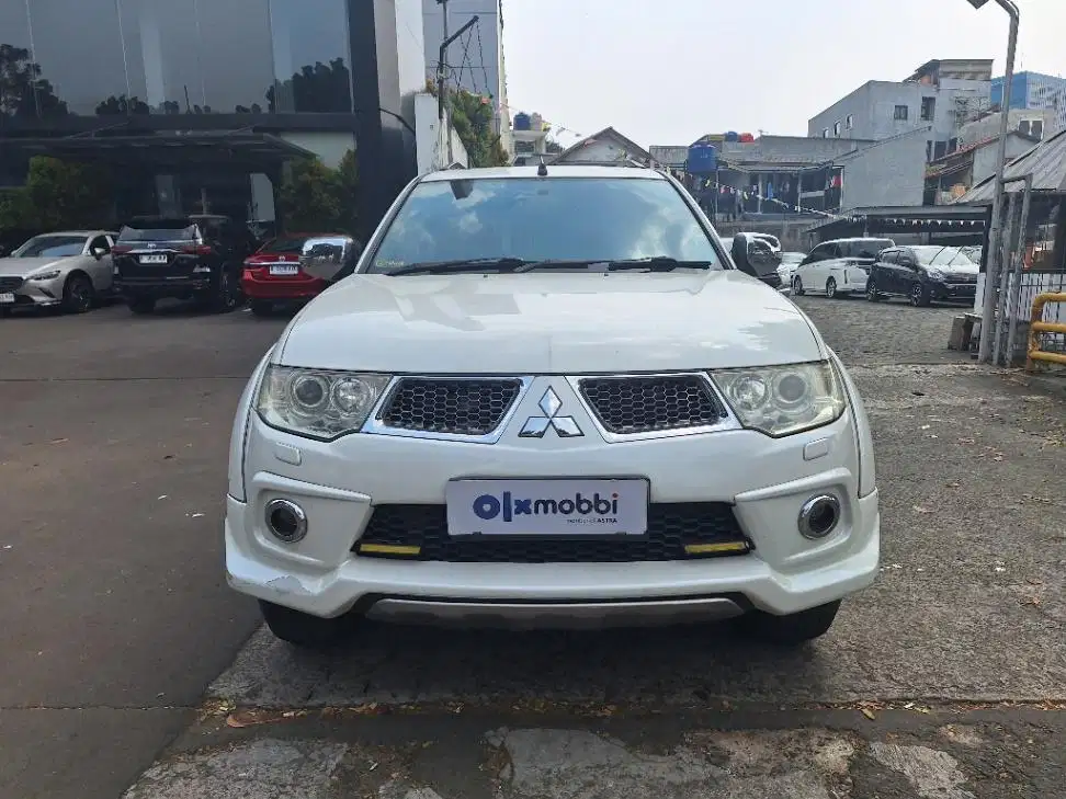 DP MURAH Mitsubishi Pajero Sport 2.5 Dakar 4x2 Solar-AT 2013 CFBHB