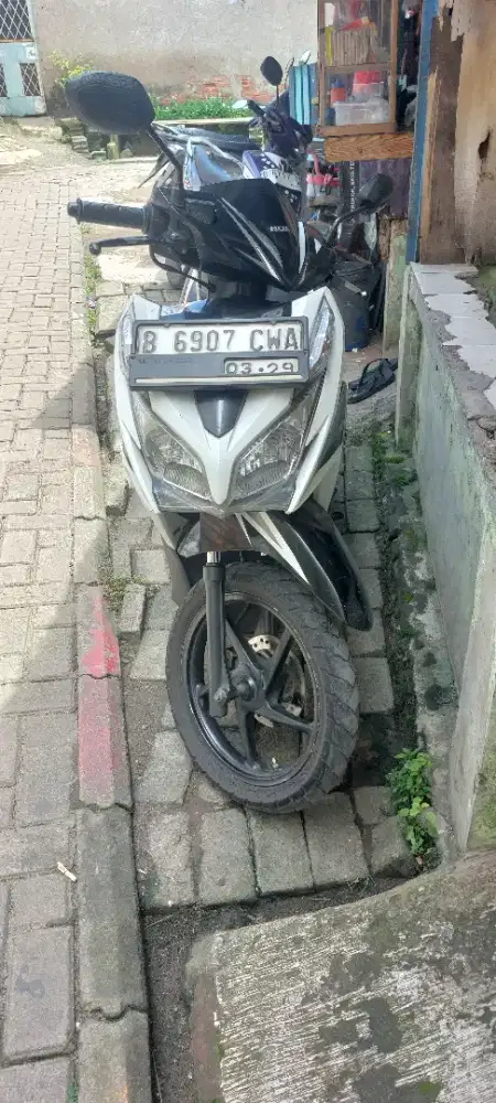 Honda Vario 125 kzr 2014 masih orsinil