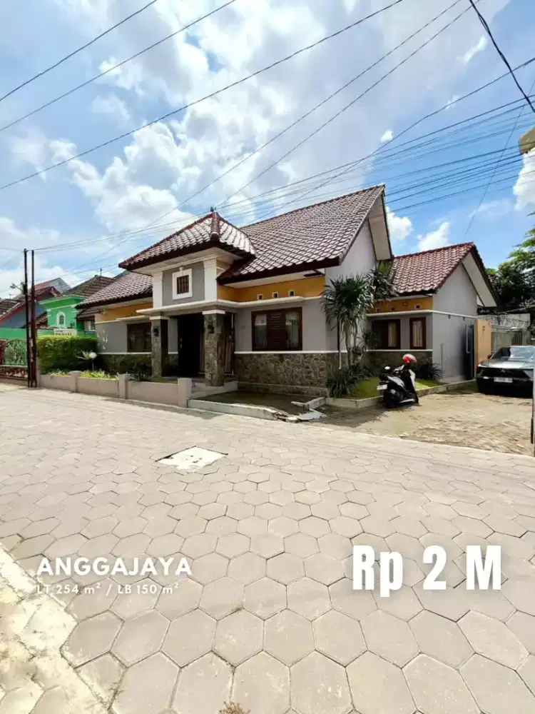 Dijual Rumah Luas di Condongcatur dekat Pakuwon Mall