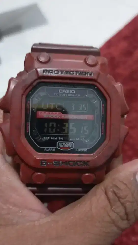 Dijual G Shock legend GX 56 merah lengkap