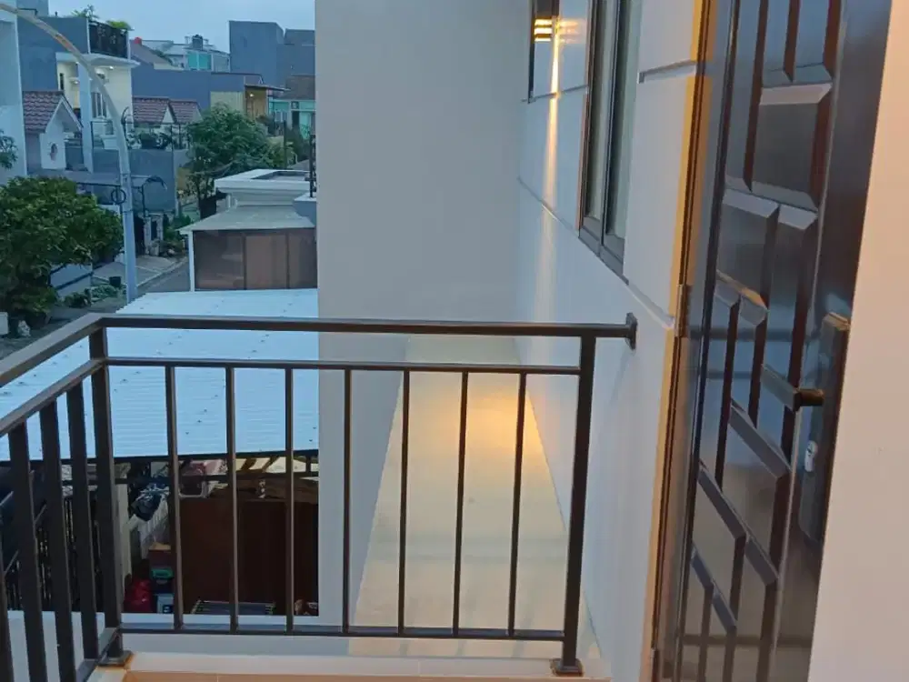 Dijual Rumah Baru di Metland Puri Uk.7x10,6M2 Harga bisa Nego