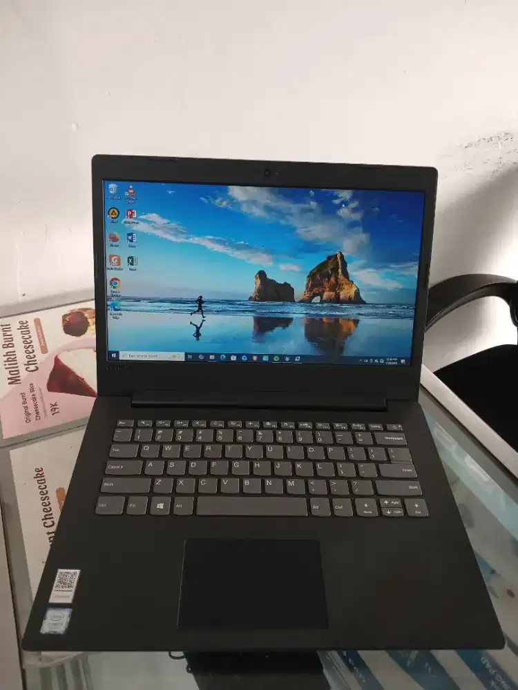 LAPTOP LENOVO IP 130 CORE I3-7020U RAM 4 SSD 256