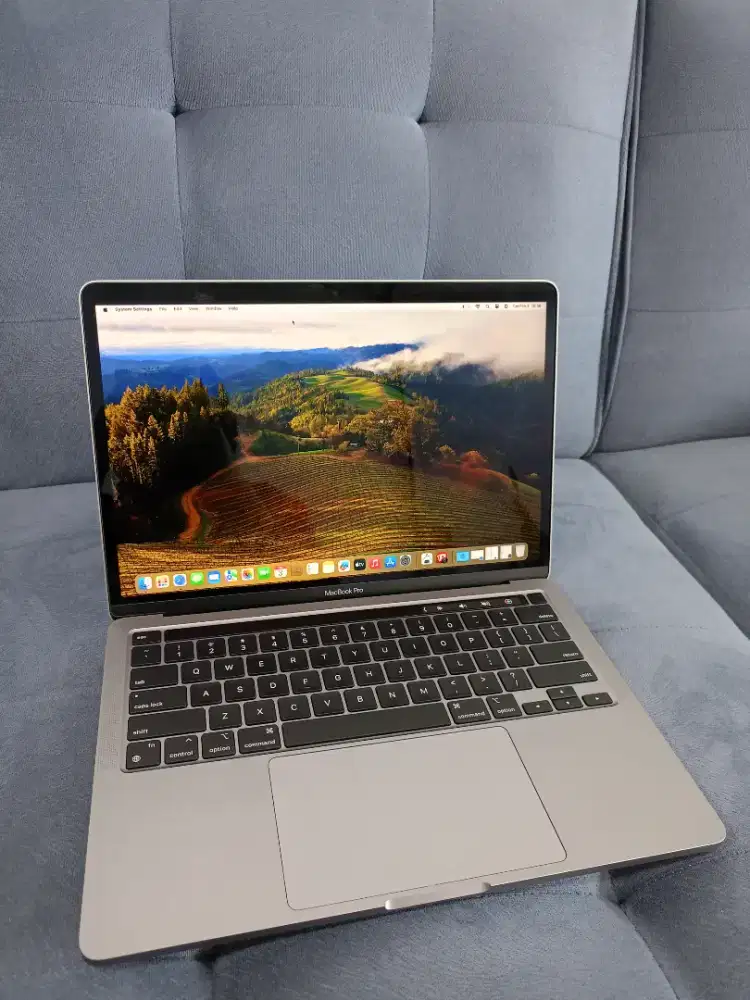 MACBOOK PRO TB 2020 CHIP M1 13 INCH 8/512 MULUS