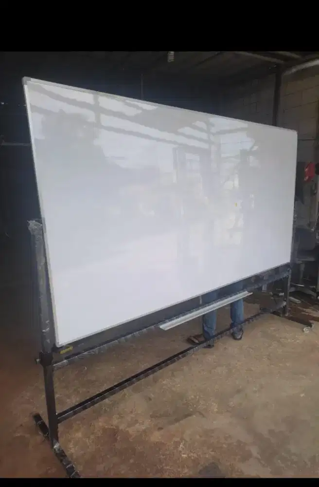 White board melamin single pic +standing uk 120x240