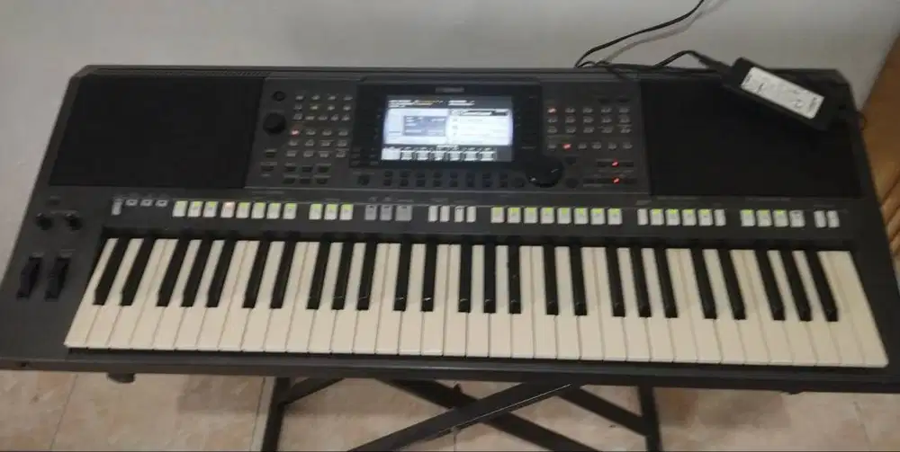Keyboard Yamaha PSR S-970, normal original, pakaian pribadi