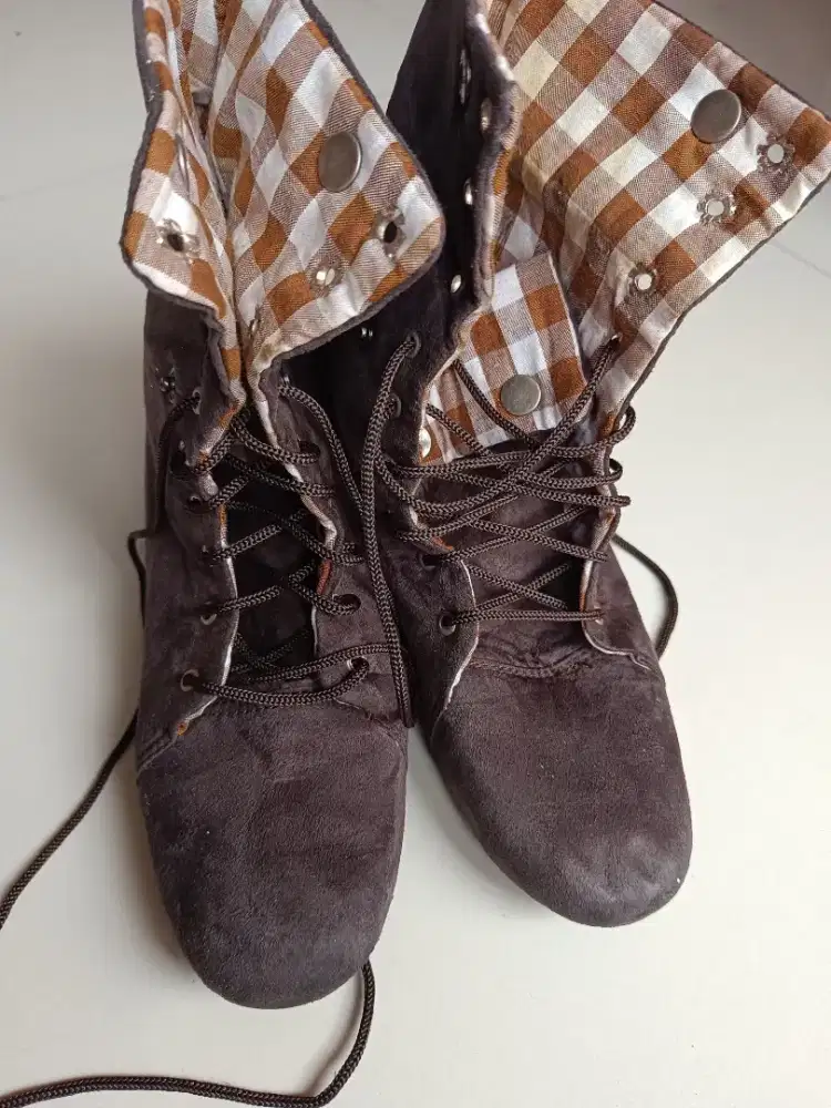 Preloved sepatu boots wanita