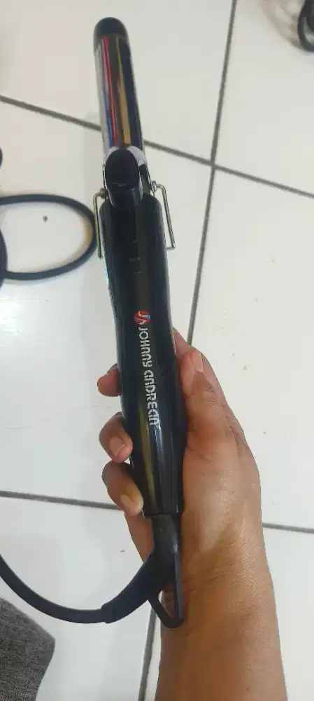 Johny Andrean Alat Curling iron/Catok tipe 32, bentuk Curly yang besar