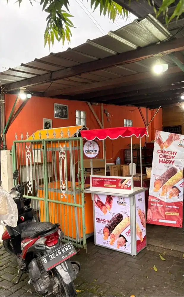 Lowongan Kerja Stand Staff Chicken Crunchy Roll Kampung Rambutan