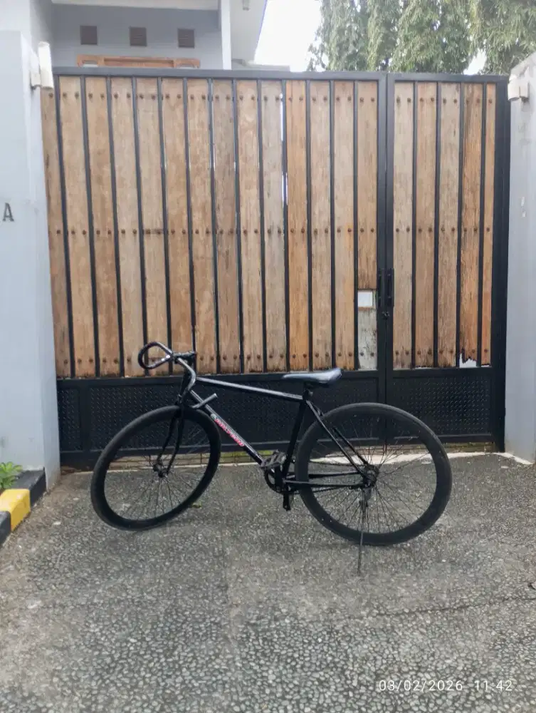 Sepeda Fiksi Bekas