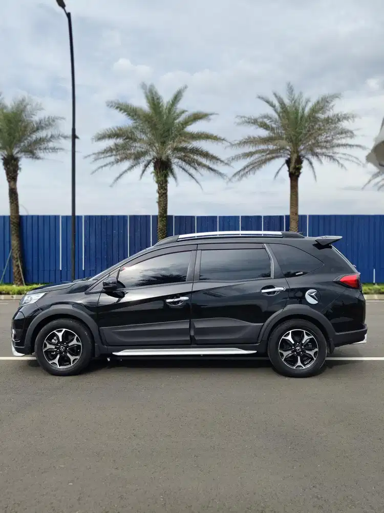 Promo menarik Honda BR-V 2018 Bensin