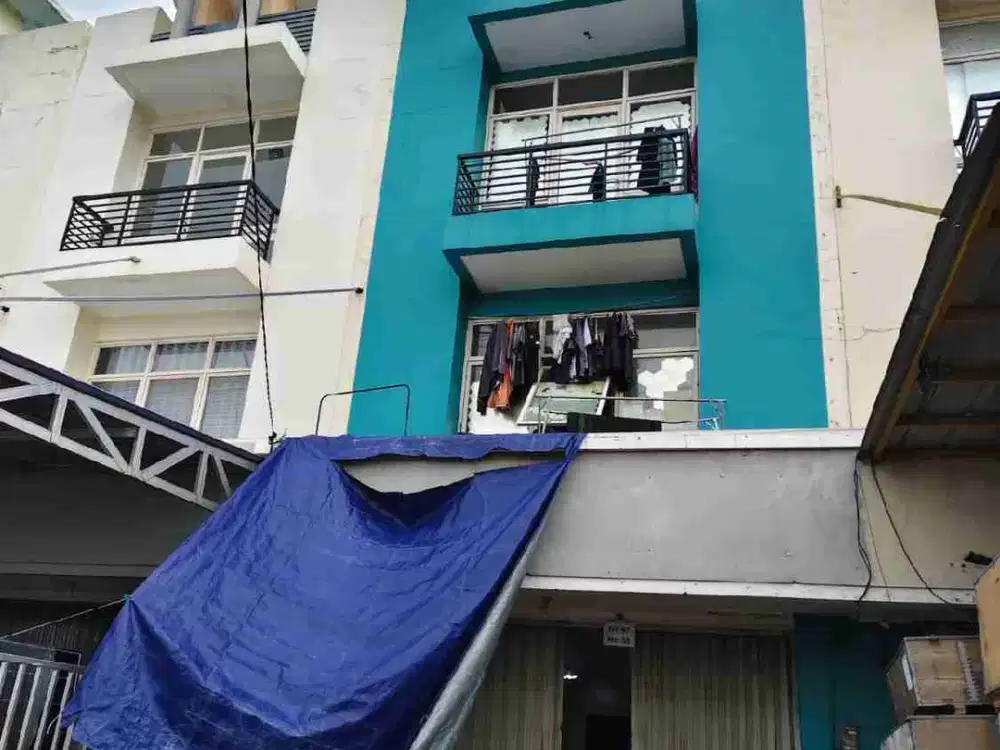 Disewakan ruko ifolia 3 lantai di harapan indah bekasi