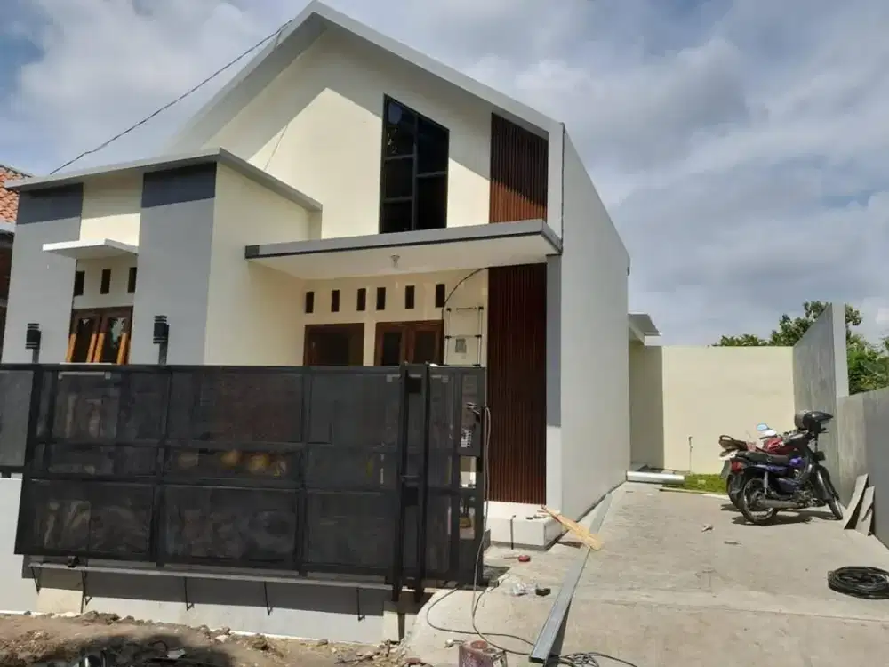 Rumah Baru Modern Skandinavian Dekat GOR RM Said Karanganyar Kota