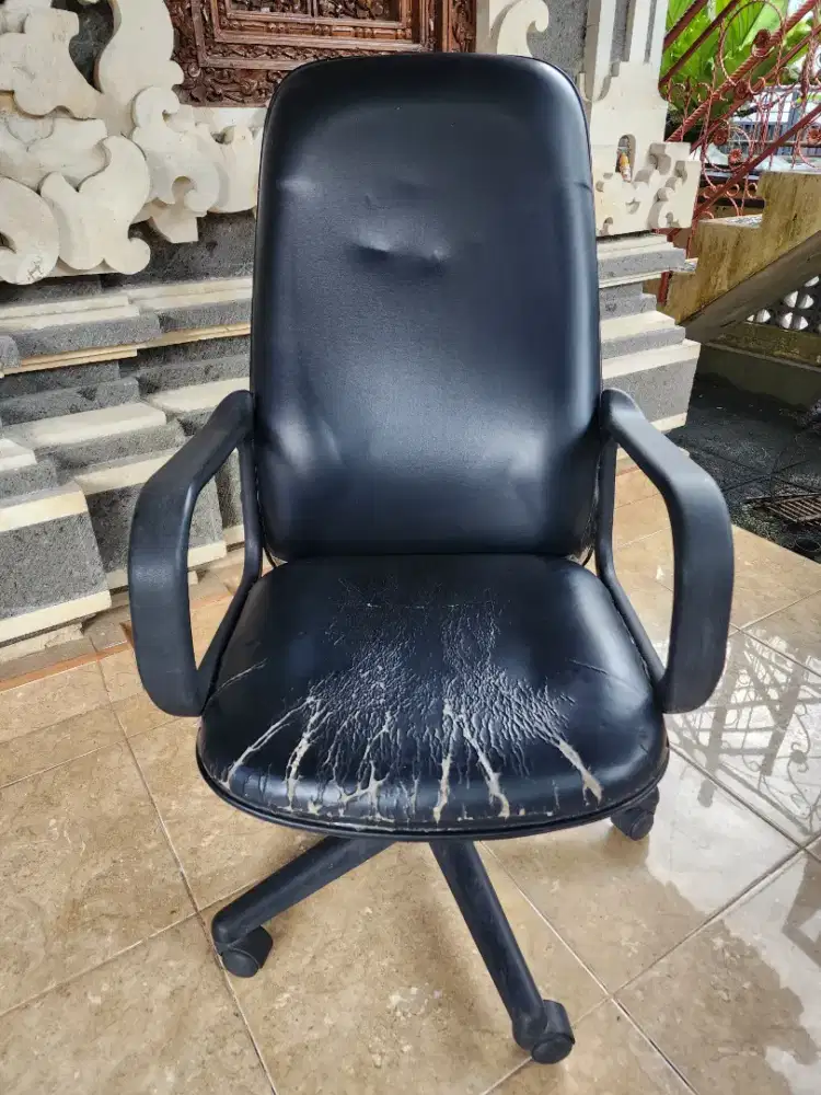 Kursi Kantor Putar | Harga Murah