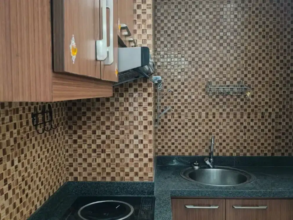 DISEWAKAN APARTEMEN EASTCOAST RESIDENCE TOWER SAPPHIRE LANTAI 5 FULL FURNISHED