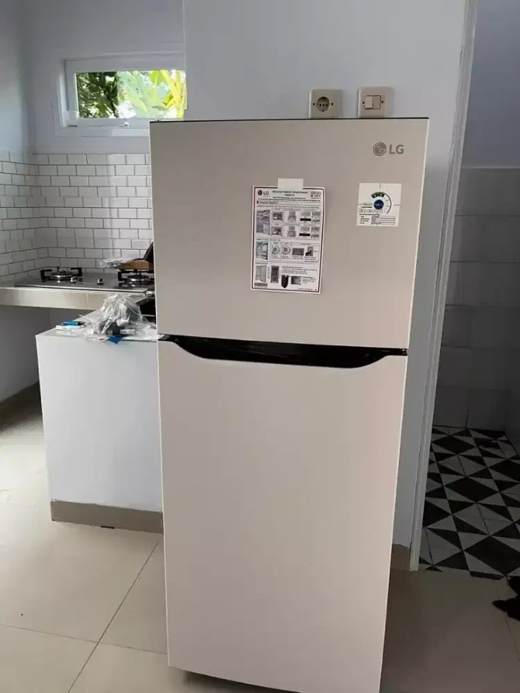 Kulkas LG Inverter 2 Pintu