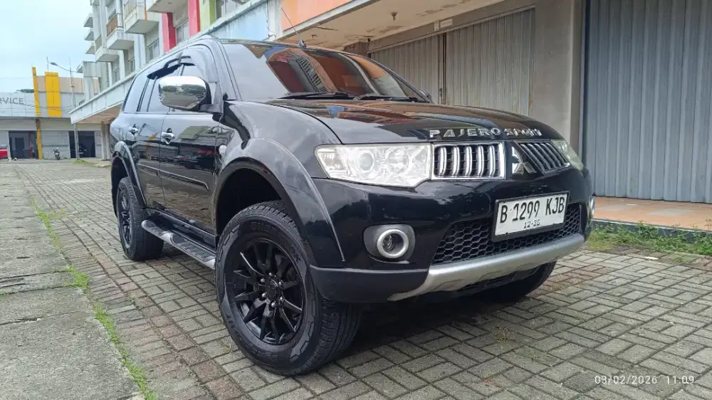 Pajero Exceed AT 2010