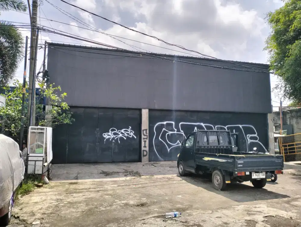 Dijual / Dikontrakan bangunan terawat siap pakai