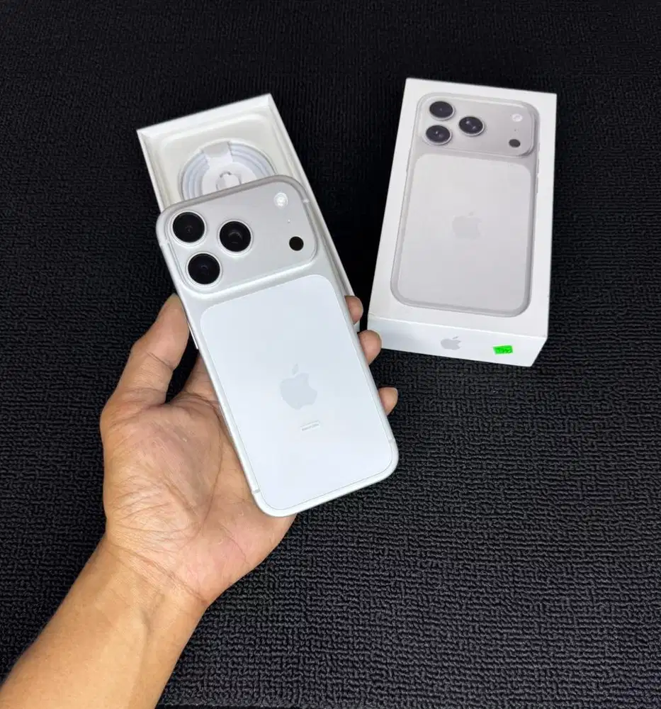 Iphone 17 pro 256Gb iBox cc 1 garansi panjang