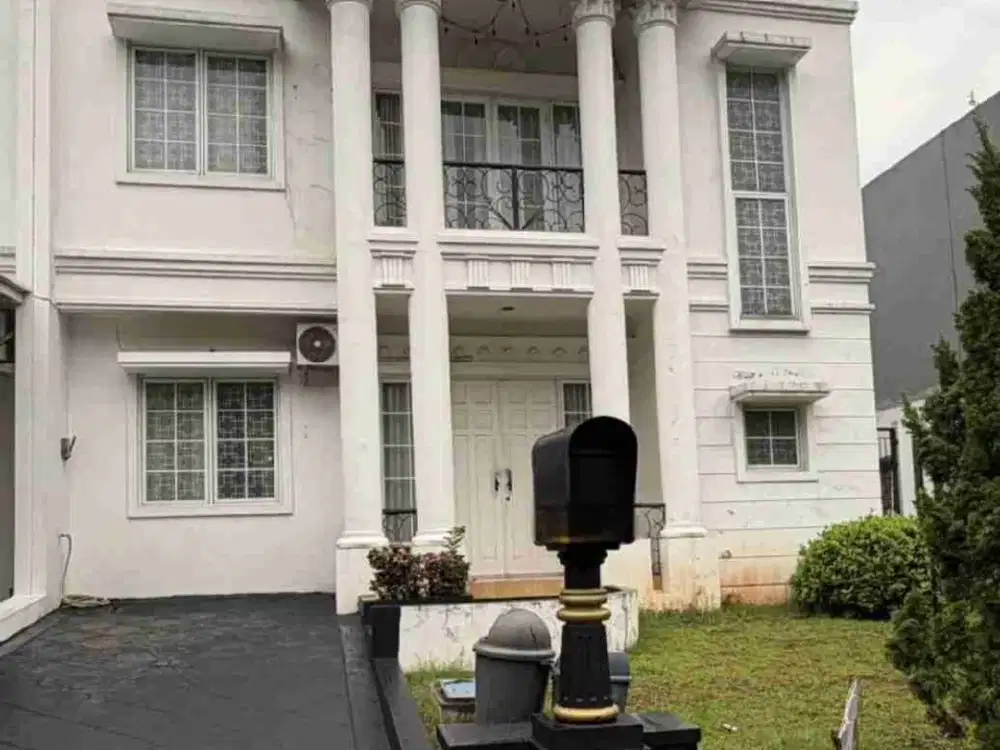 Disewakan rumah mewah di legenda Wisata Cibubur