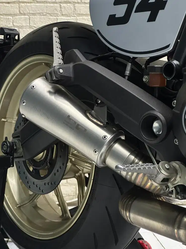 Ducati scrambler 800 cafe racer