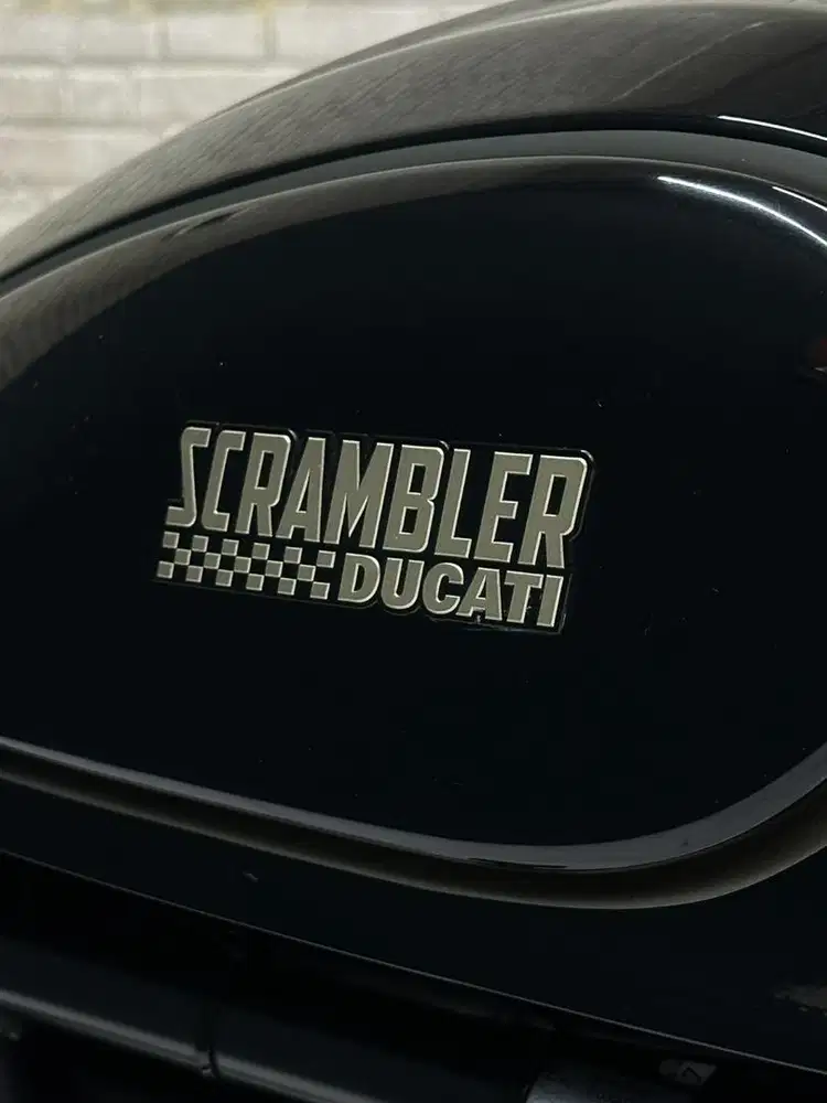 Ducati scrambler 800 cafe racer