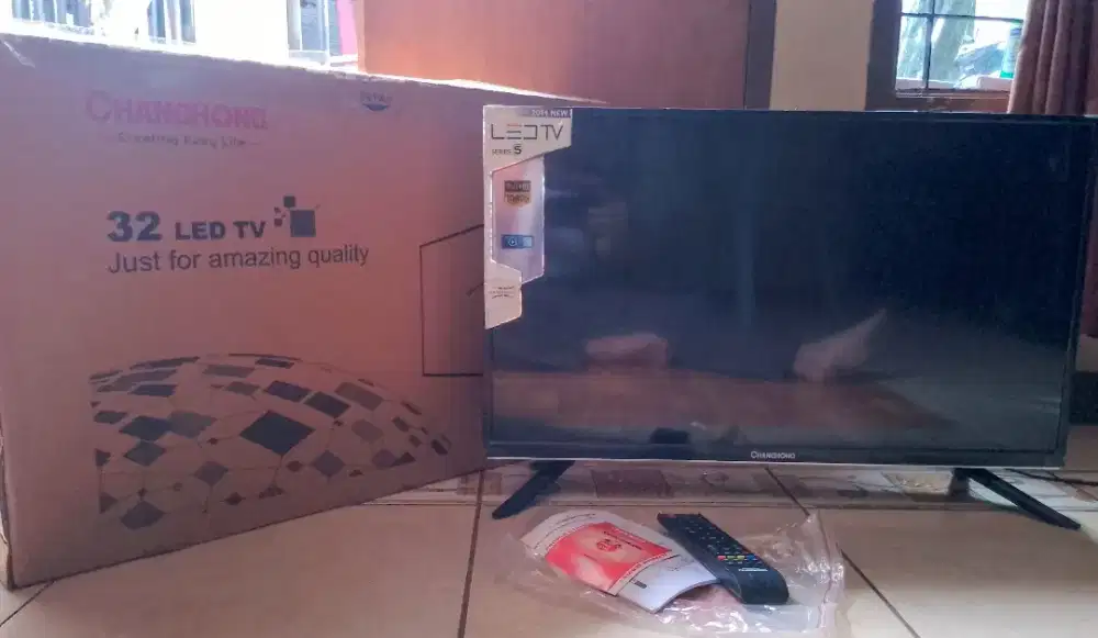 Led Changhong 32 inch full set seperti baru