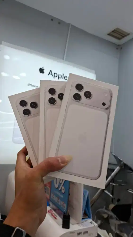 New iphone 17 pro max 256gb