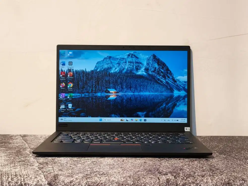 LAPTOP LENOVO THINKPAD X1 CARBON  // CORE i5 // RAM 8GB