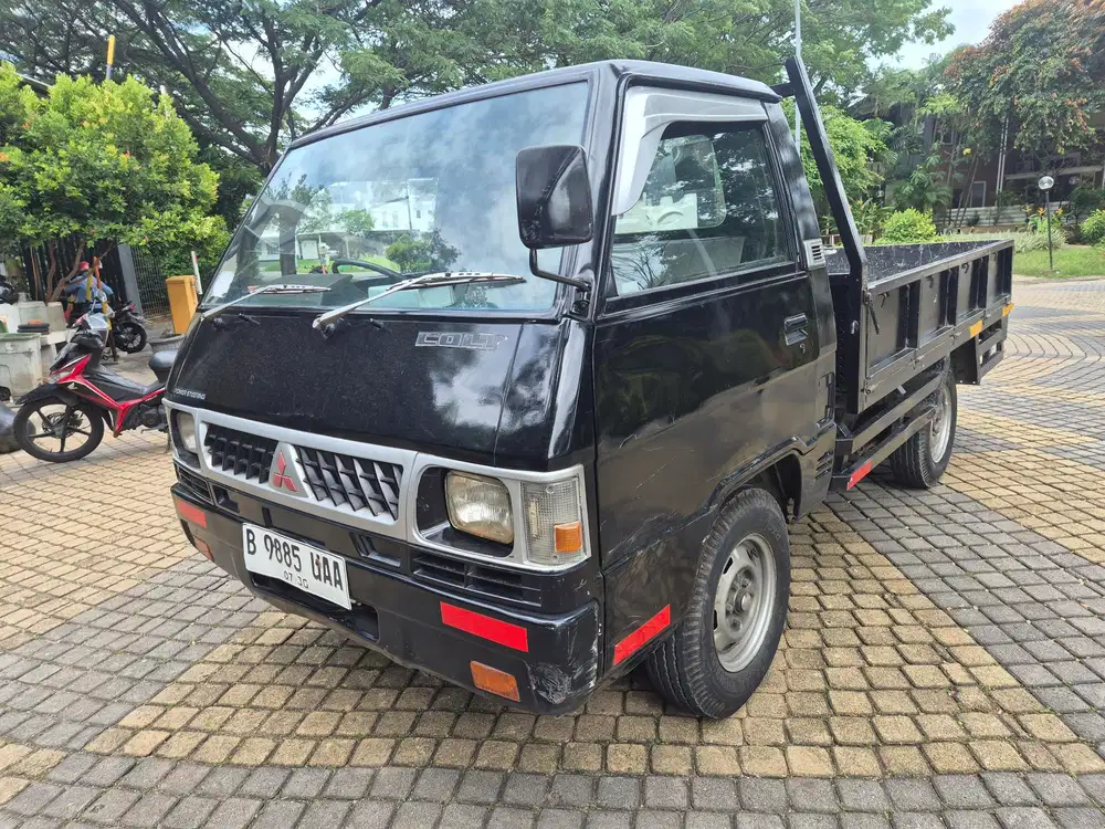 Mitsubishi Colt L300 2010 Diesel