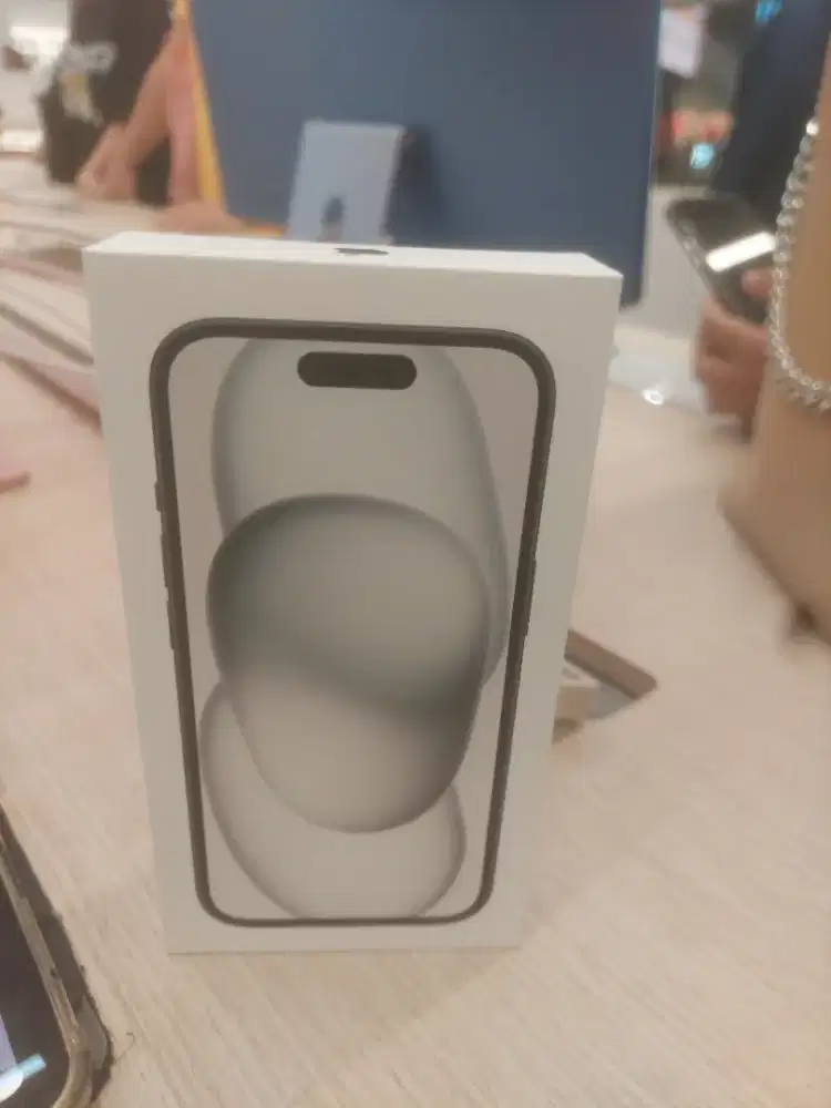 iphone 15 128 GB warna black