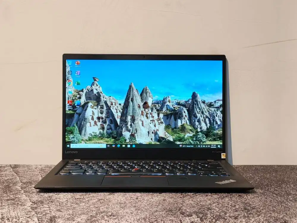 LAPTOP LENOVO THINKPAD X1 CARBON // CORE i7 GEN7