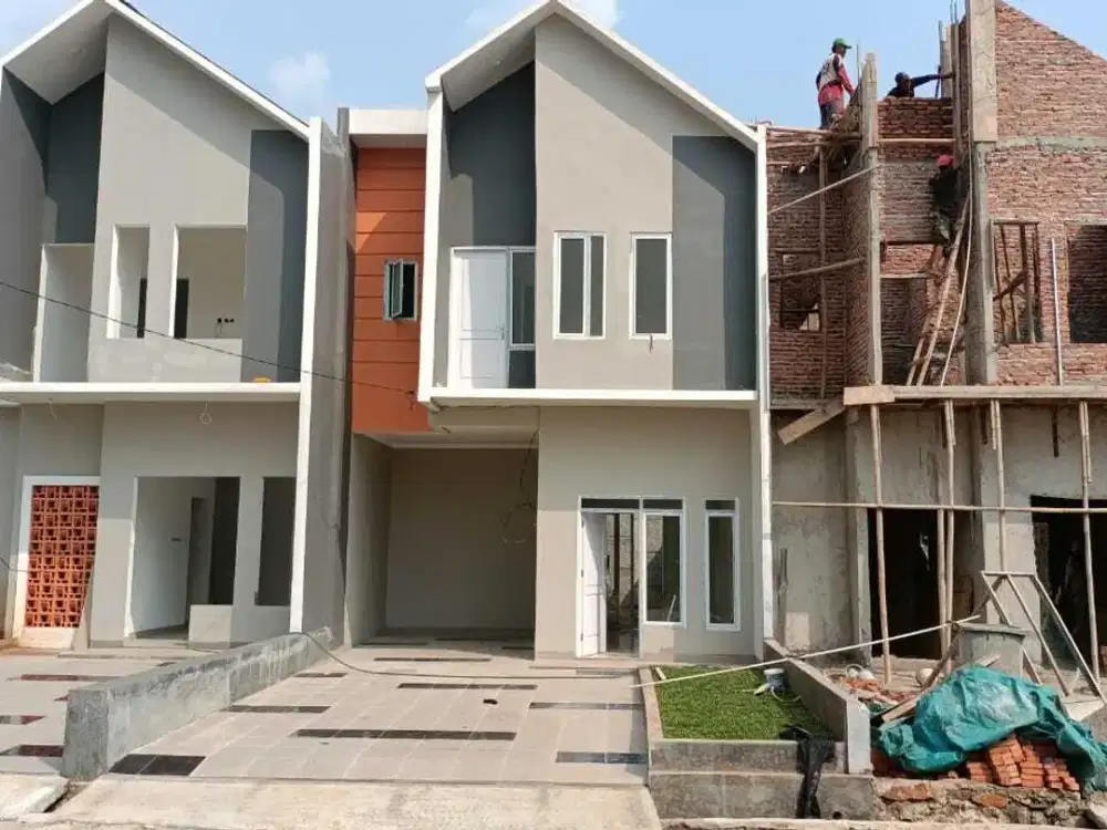 Rumah 2 Lt Paling Murah Di Tengah Komplek 4 Mnit Ke Mie Gacoan Pusptek