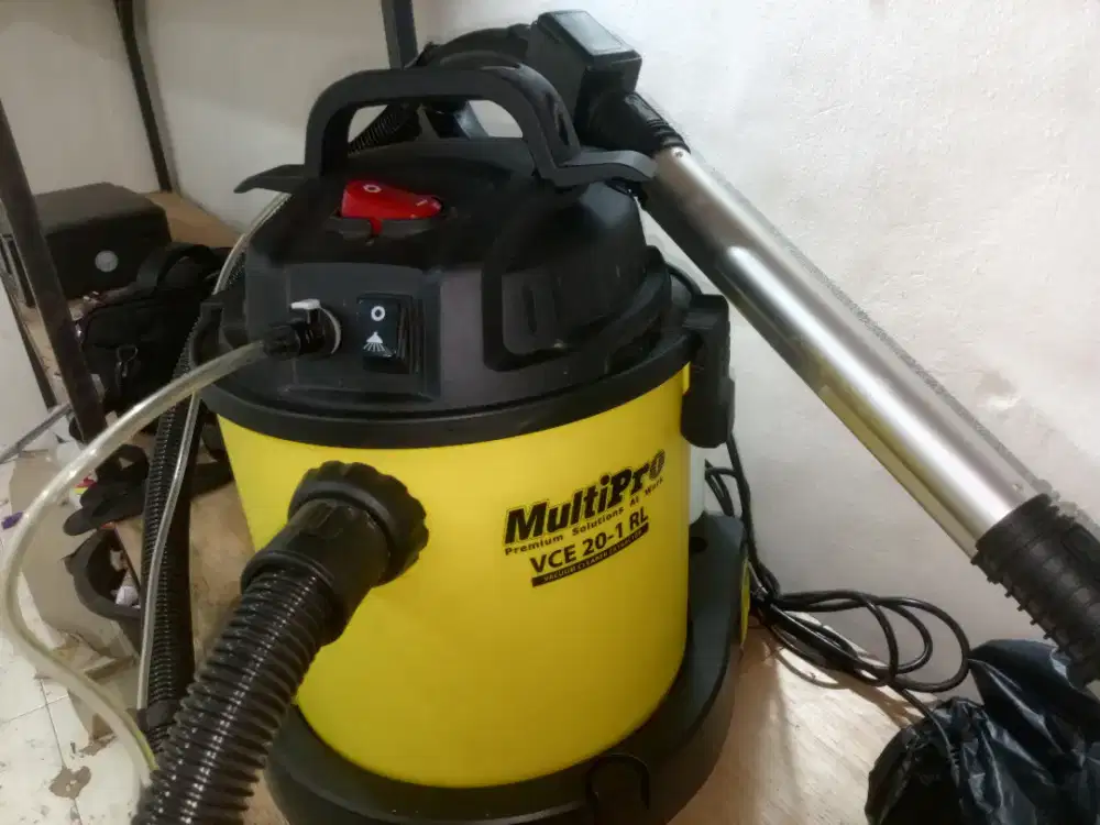 Multipro Vacuum Extractor Wet & Dry 20L VCE 20-1 RL