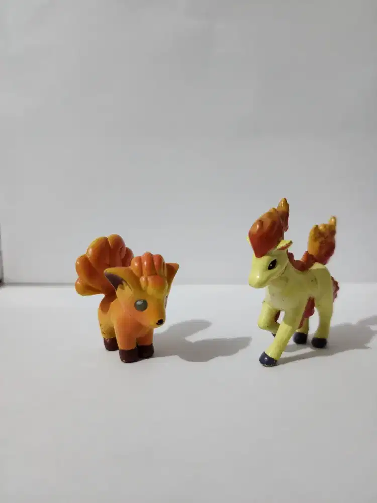 RARE ORIGINAL TOMY POKEMON VULPIX PONYTA SET