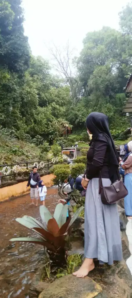 Mencari / membutuhkan pekerjaan