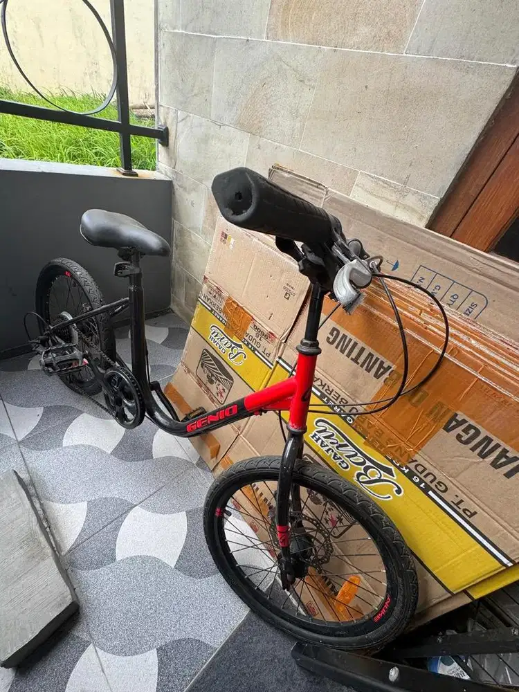 Sepeda anak-anak bekas