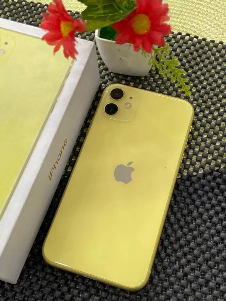 iphone 11 64 resmi beacukai fullset mulus
