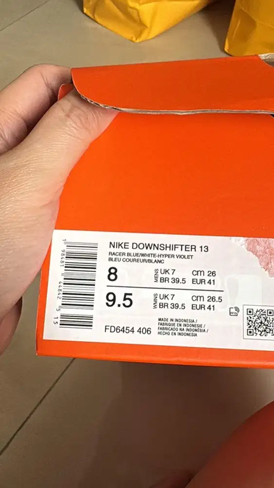 Sepatu sketcher nike pria