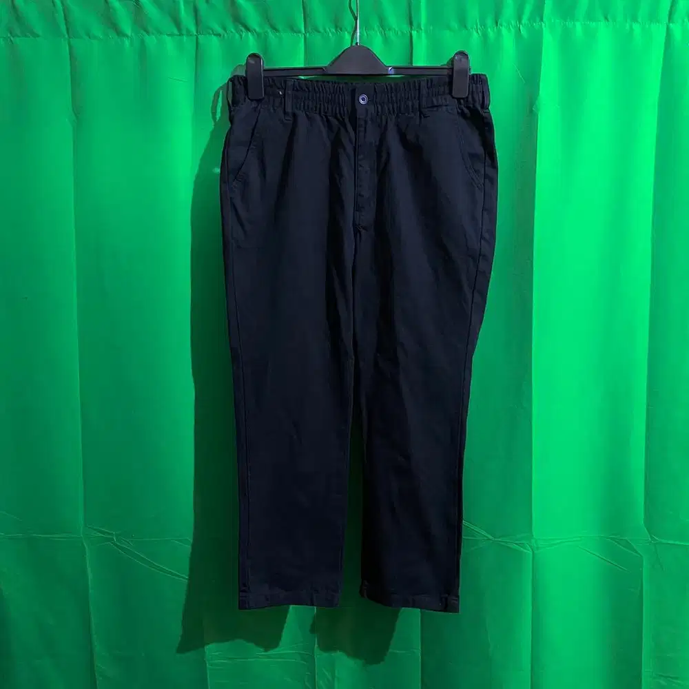 Celana chino Uniqlo - Size 33 - Celana chinos ankle pants hitam