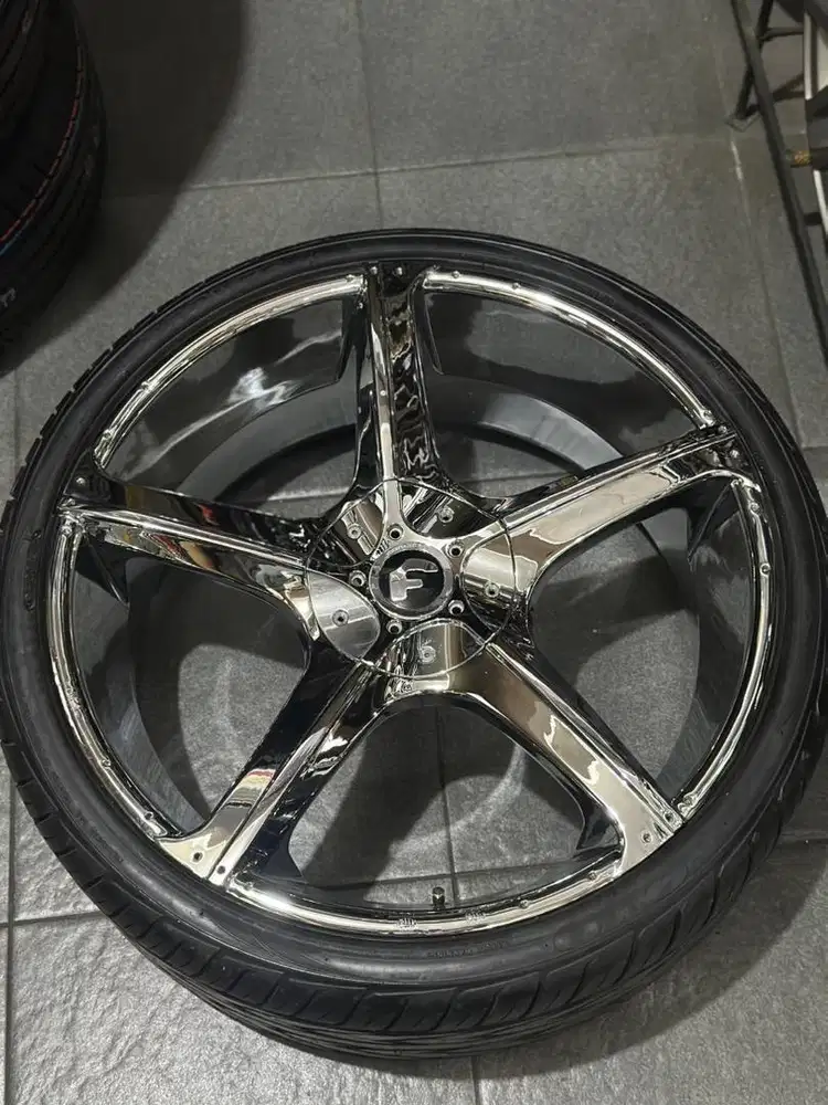 Velg dan Ban Ring 22 Mobil Pajero Fortuner Harrier Lexus