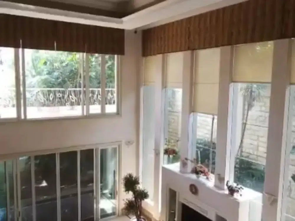 Rumah Bagus & Strategis di Pusat Kota Surabaya