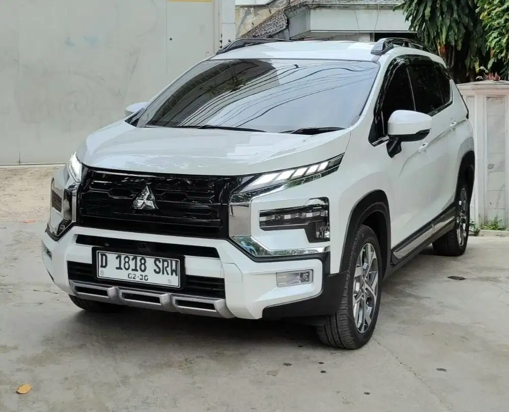 LowKM 14rb XPANDER CROSS PREMIUM 1.5 AT 2024 RECORD MITSUBISHI BANDUNG
