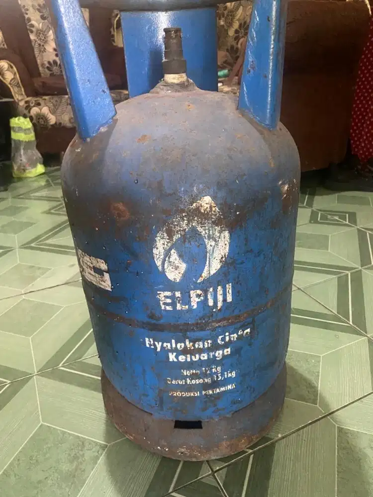 Elpiji 15 kilo.