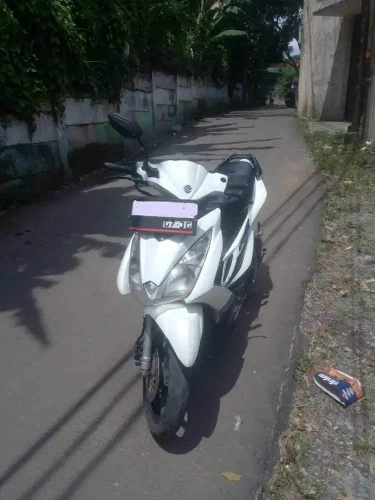 Jual Suzuki Skydrive 2010 putih